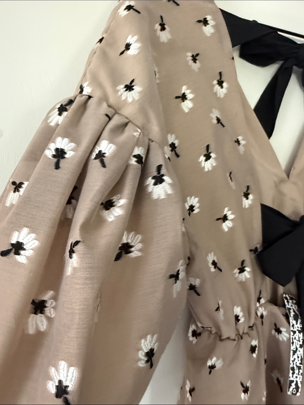 ASOS Beige Floral Maxi Dress with Black Bow - Picture 5 of 5
